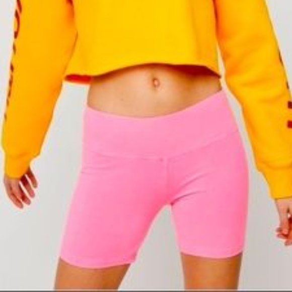 ARITIZIA PINK BIKE SHORTS, SIZE S - Picture 2 of 2